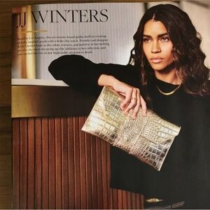 JJ Winters NWT Nikki‎ platinum croc clutch